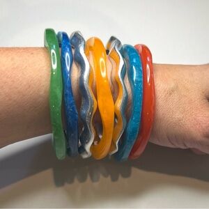 Vintage Wavy Bangles Pewter & Plastic bangles